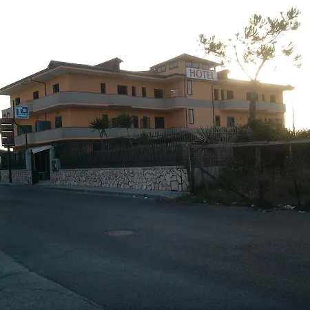 Hotel United 2*