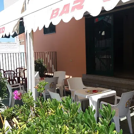 United 2* Lago Patria